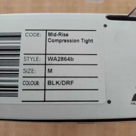 2XU Mid-Rise Compression Tights - Black & Dotted Reflective Logo - Size Medium - Picture 8 of 9